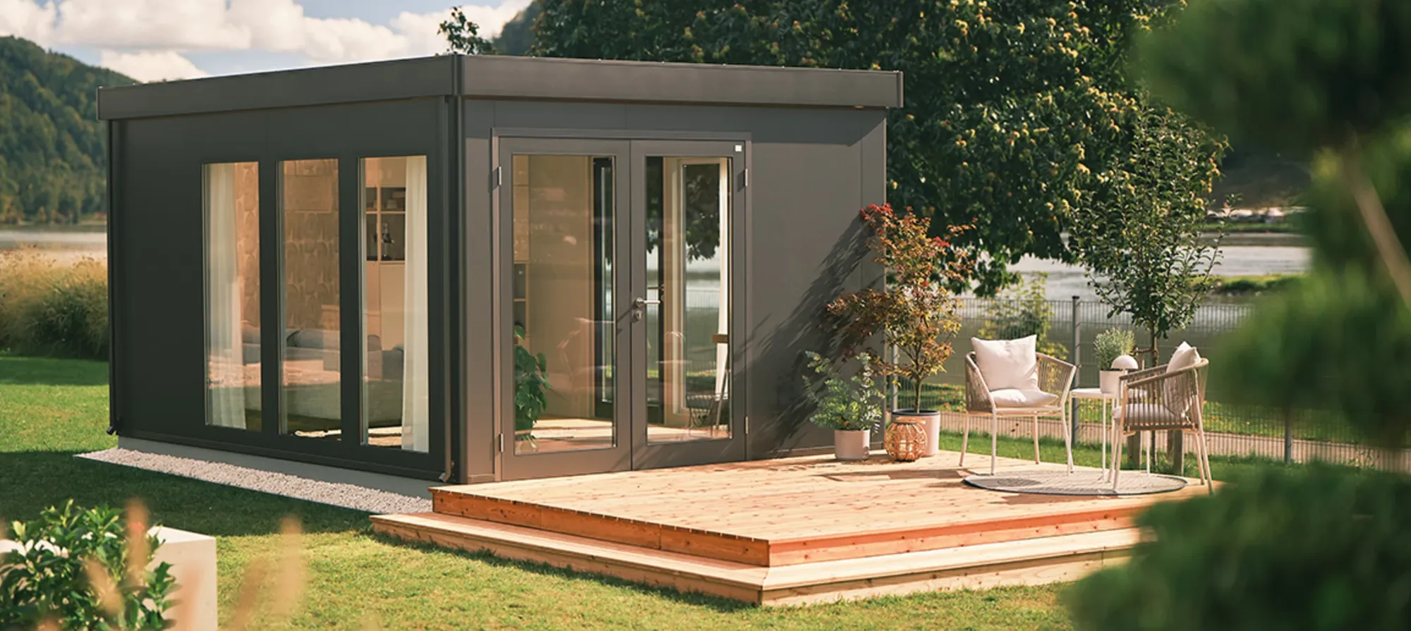 Gartenhaus aus Metall Gartengerätehaus von Biohort Biohort Switzerland